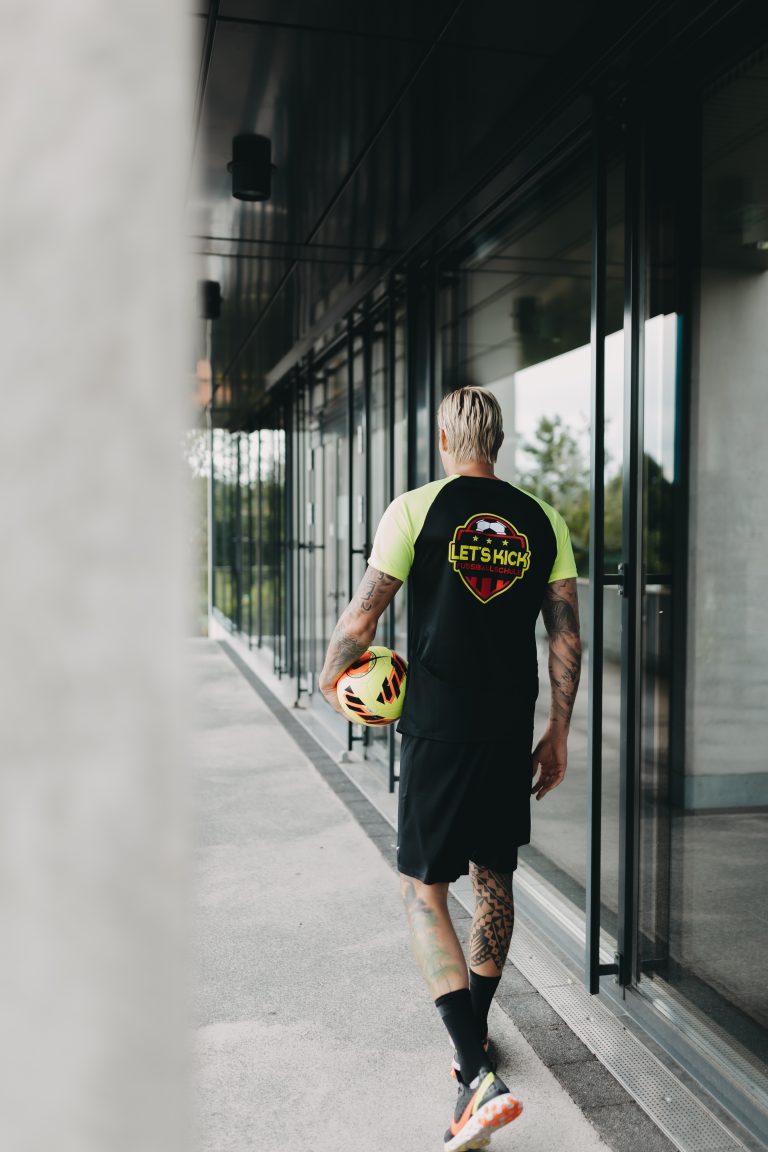 Lets Kick Fussballschule auf dem Sportplatz TSG Salach by Kai Gehring 26